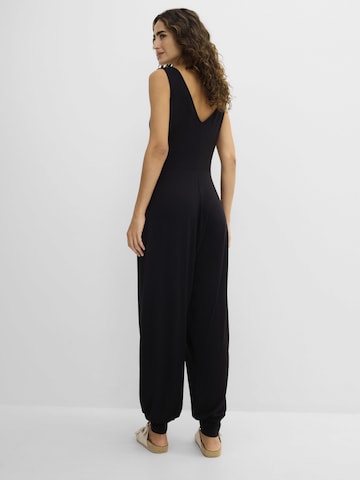 bonprix Jumpsuit in Schwarz
