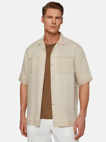 Coupe regular Chemise Boggi Milano en beige : devant
