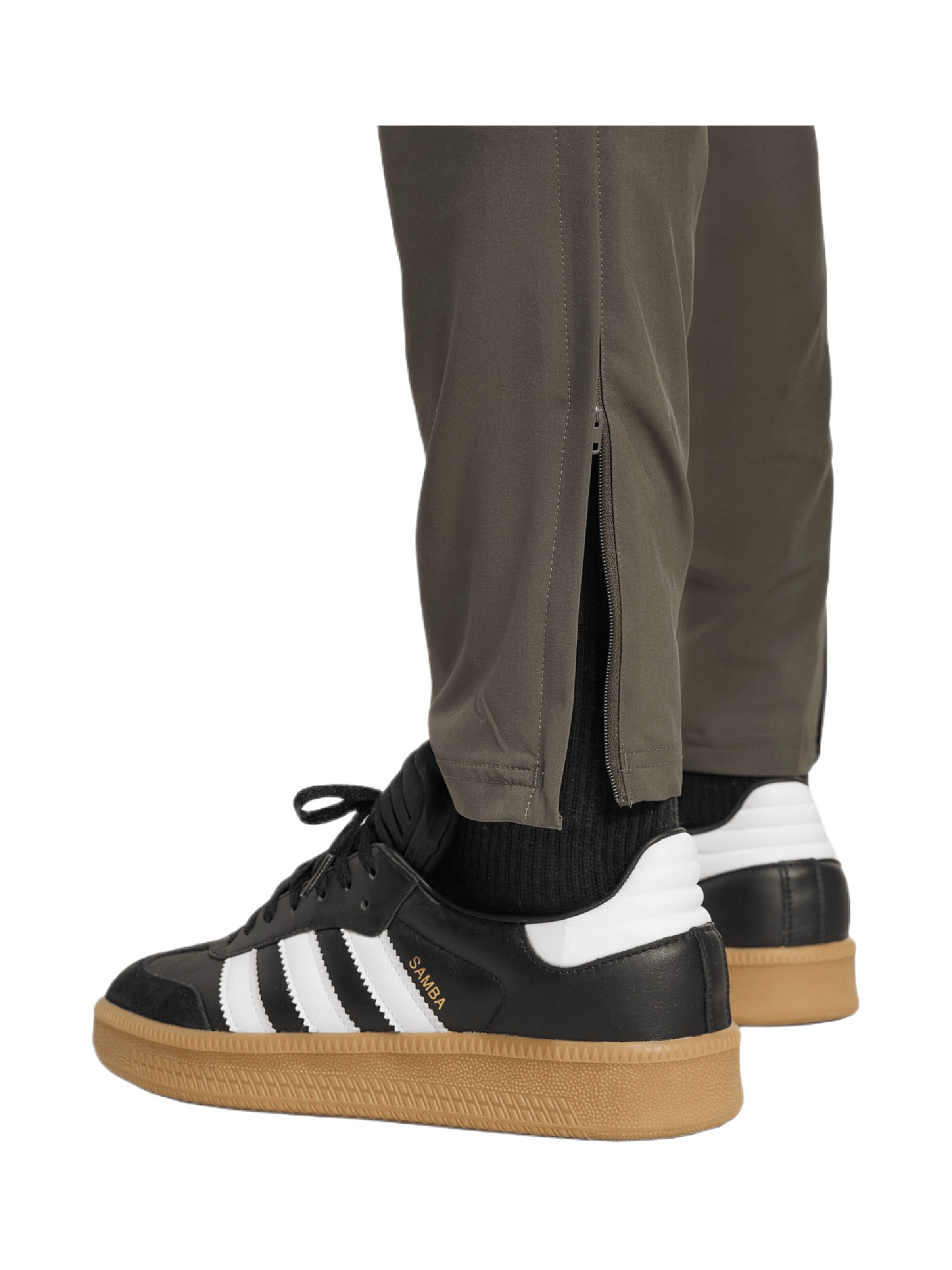 Slimfit Pantaloni sportivi 'Real Madrid Vis Tech Travel' di ADIDAS PERFORMANCE in grigio