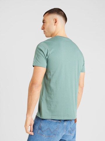 Tricou de la DENHAM pe verde