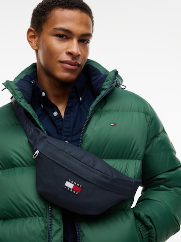 Tommy Jeans Vyölaukku 'ESS DAILY' värissä sininen