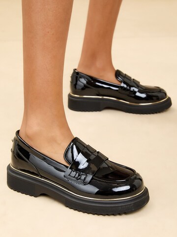 Chaussure basse Lipsy en noir