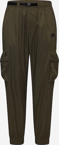 Effilé Pantalon cargo Nike Sportswear en vert : devant