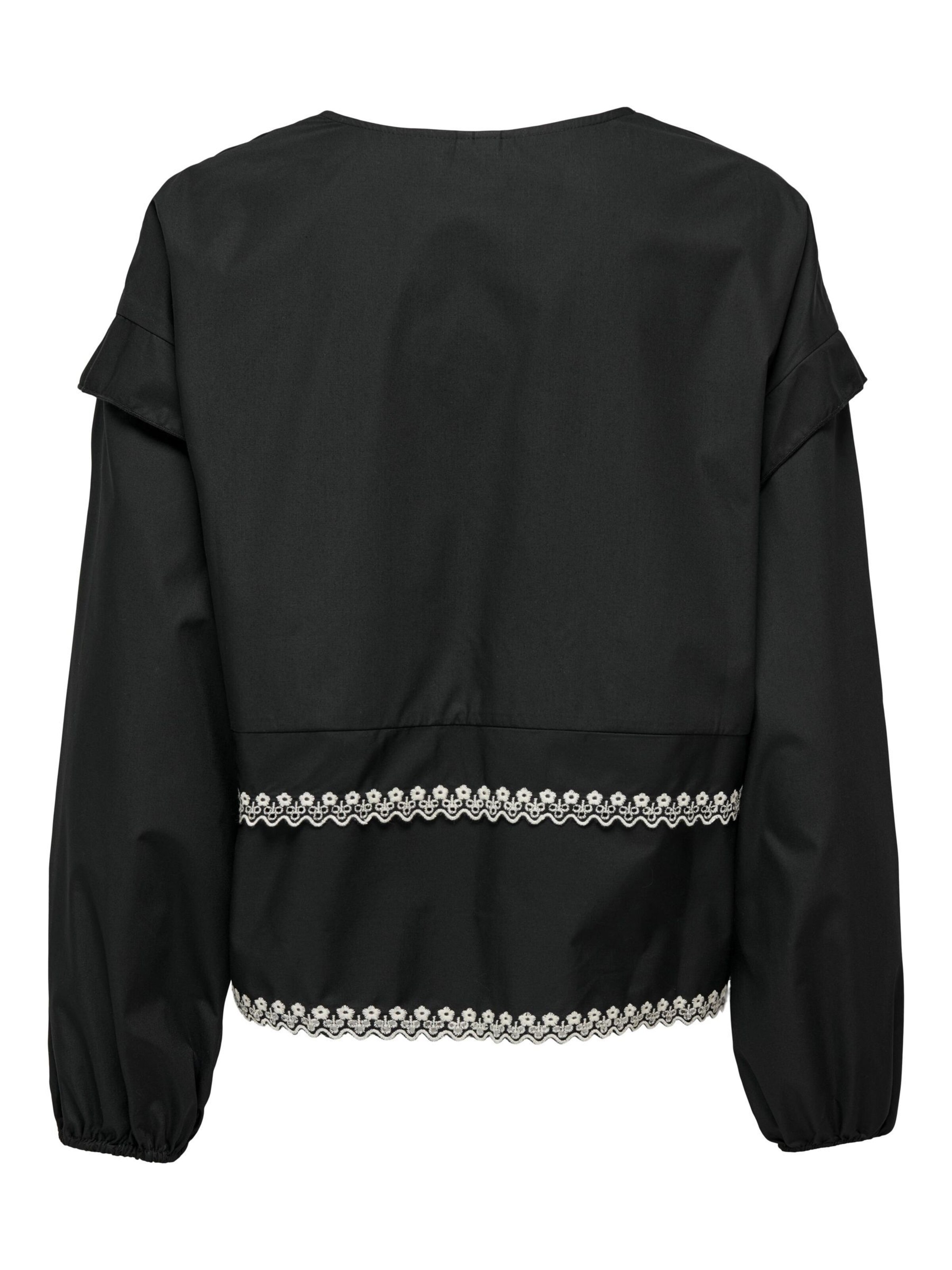 ONLY Carmakoma Blouse in Zwart