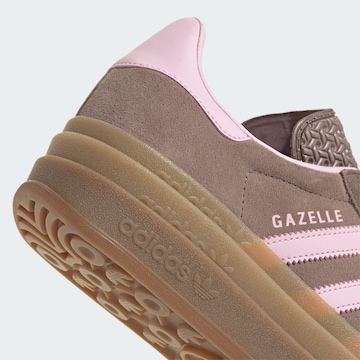 ADIDAS ORIGINALS Σνίκερ χαμηλό 'Gazelle Bold' σε καφέ