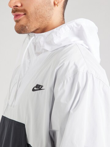 Nike Sportswear Φθινοπωρινό και ανοιξιάτικο μπουφάν 'MARINA' σε γκρι