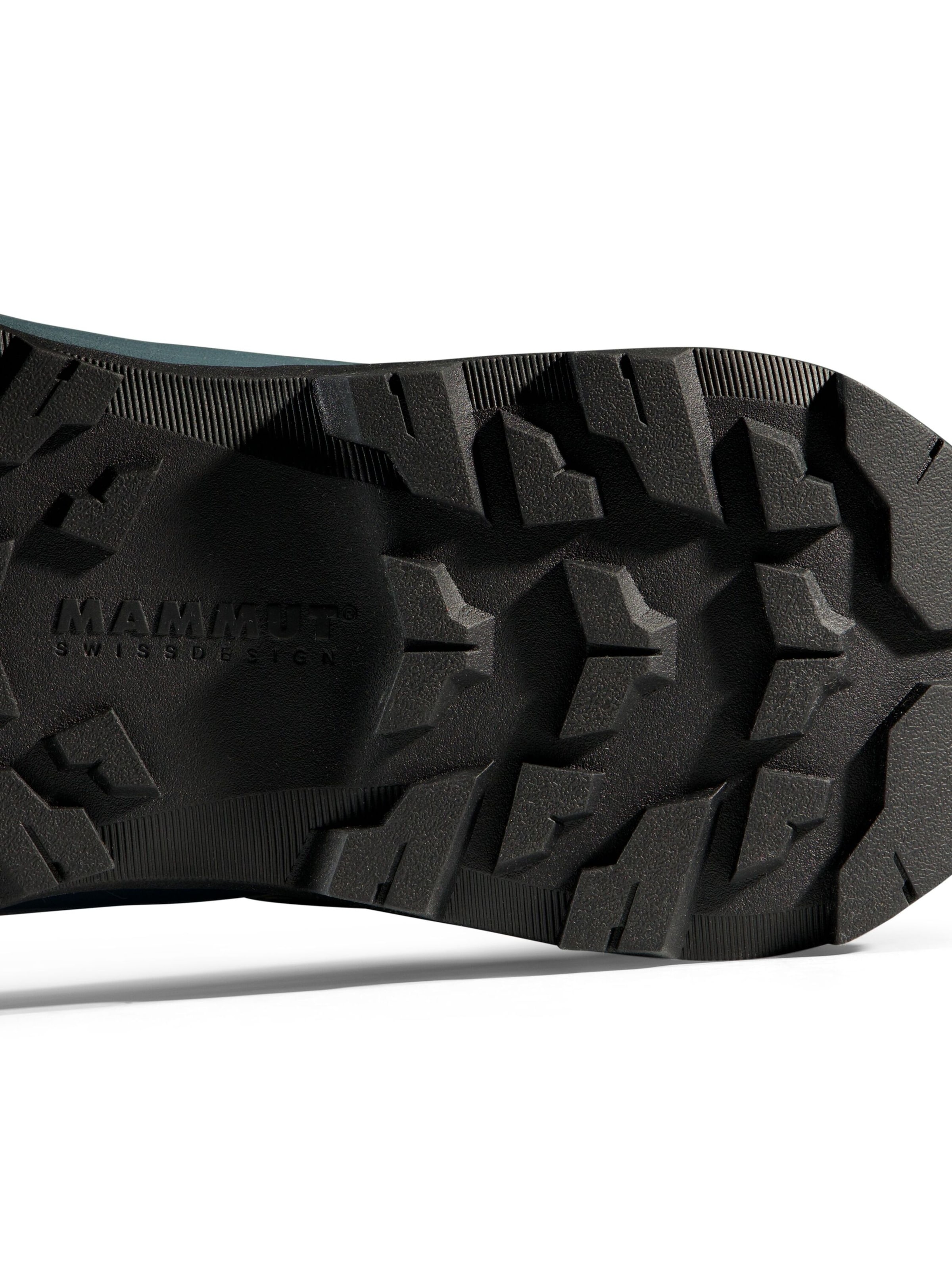MAMMUT Flats in Grey