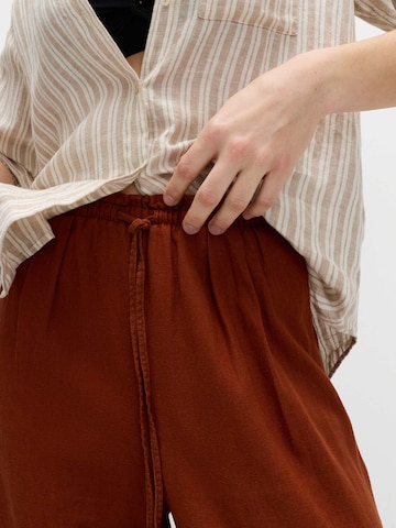 Wide leg Pantaloni di Marks & Spencer in marrone: frontale