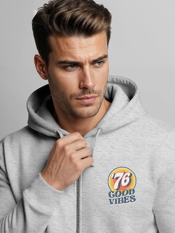Neverless Zip-Up Hoodie 'Good Vibes '76' in Grey