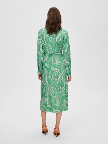 Selected Femme Curve Φόρεμα 'SIRINE' σε πράσινο