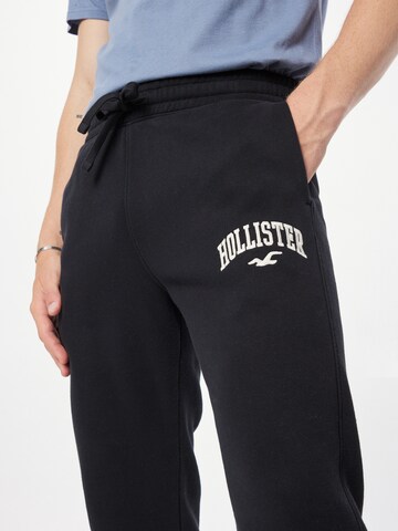 HOLLISTER - Tapered Pantalón en negro