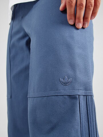 Loosefit Pantaloni 'Premium Essentials' di ADIDAS ORIGINALS in blu