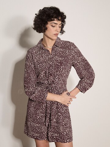 Apricot Jurk in Rood