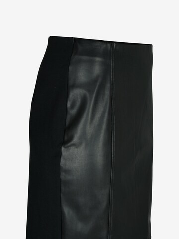 Zizzi Skirt in Black