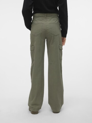 Wide Leg Jeans cargo 'TESSA' VERO MODA en vert