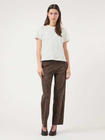 YAS Shirt 'YASCALLY' in Wit