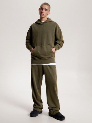 Tommy Jeans Sweatshirt 'Essential' in Groen