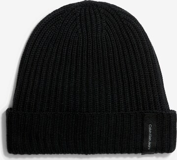 Calvin Klein Jeans Beanie in Black: front