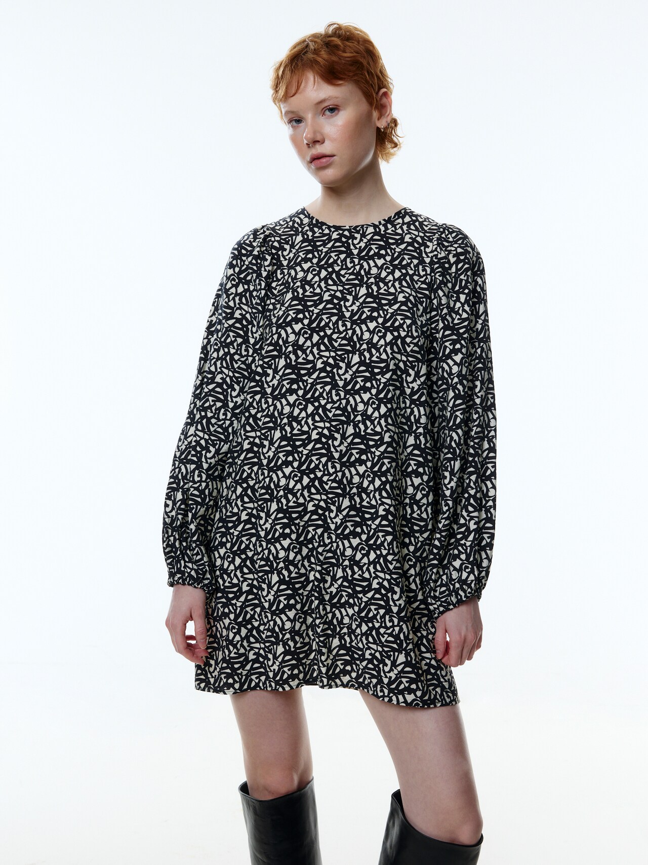 EDITED Produits Robe 'Enja' beige