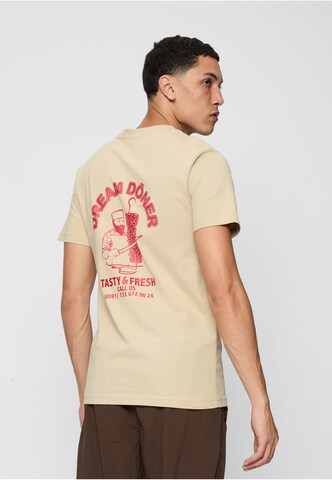 Maglietta 'Dream Kebab' di Mister Tee in beige: frontale