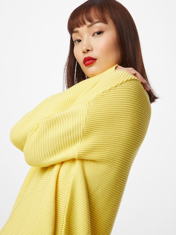 Zwillingsherz Sweater in Yellow