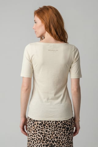 Maglietta 'HildeAK A' di alife & kickin in bianco