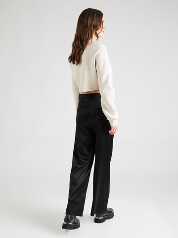 Abercrombie & Fitch Široke hlačnice Hlače z naborki | črna barva