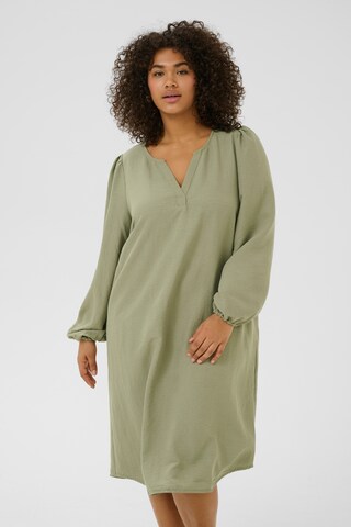 KAFFE CURVE - Vestidos camiseiros 'Niki' em verde: frente