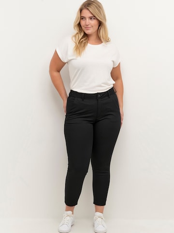 Skinny Pantalon chino 'Leana' KAFFE CURVE en noir