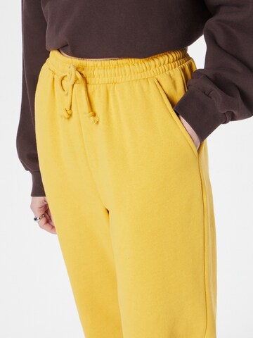 Cotton On Tapered Hose in Gelb
