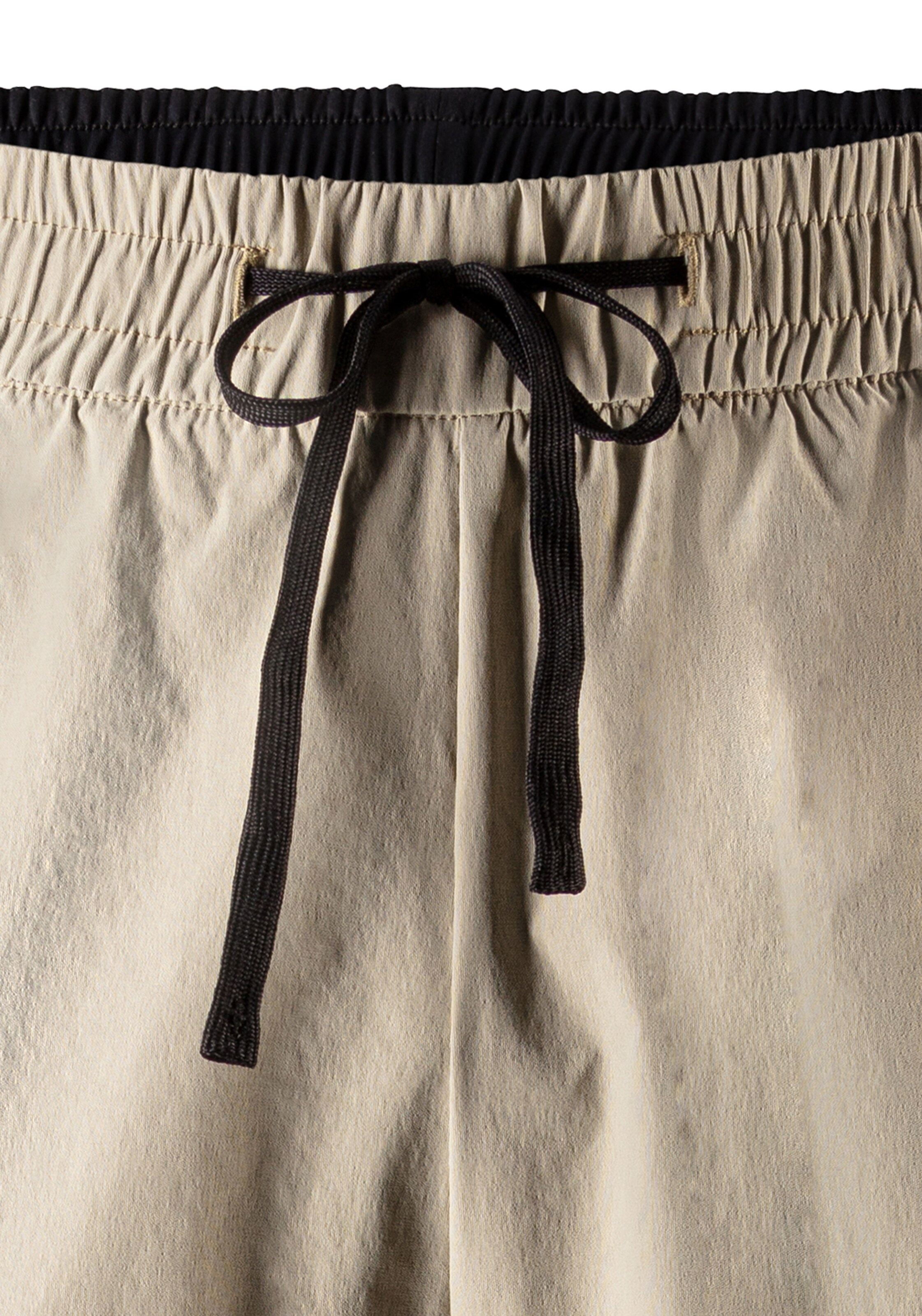 JOHN DEVIN Tapered Outdoor trousers in Beige