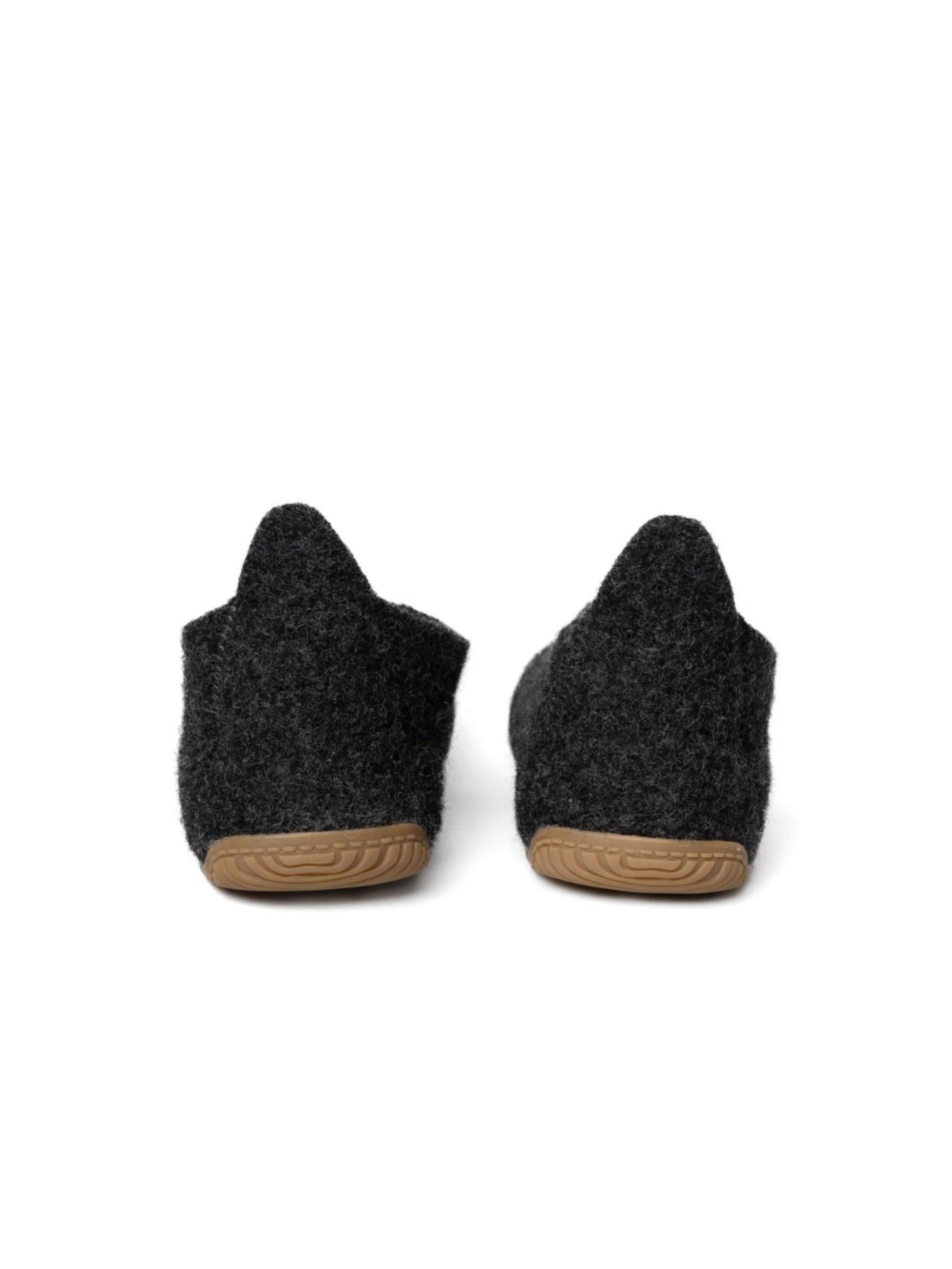 Living Kitzbühel Slippers in Grey