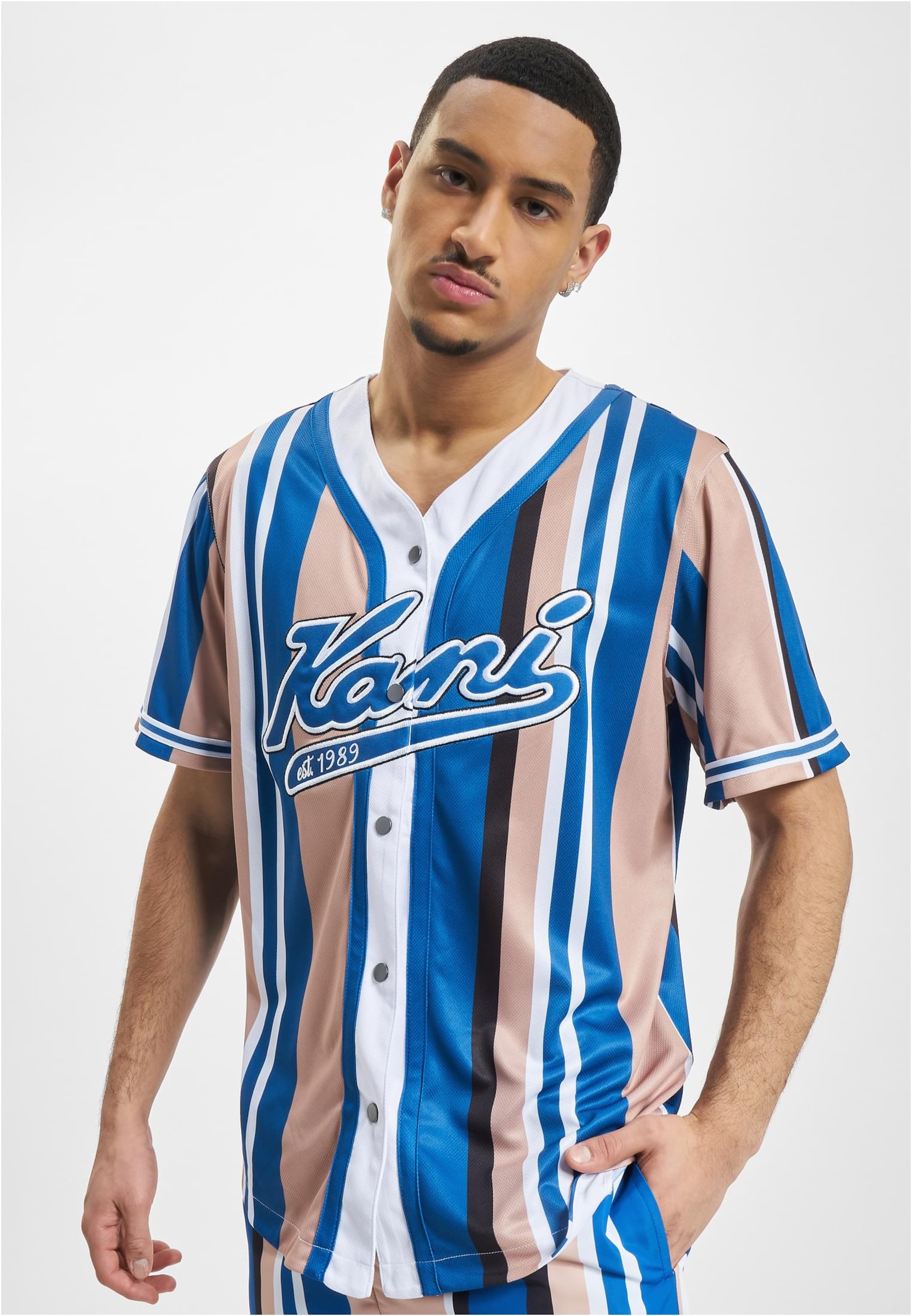 T Shirt Varsity Karl Kani en Bleu Fonc ABOUT YOU
