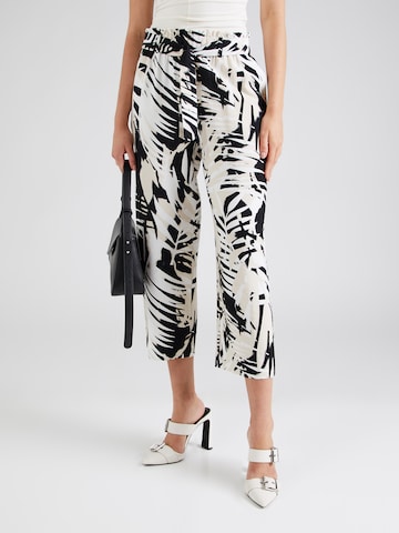 Loosefit Pantalon COMMA en noir : devant