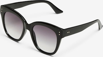 PIECES Slnečné okuliare - Čierna: predná strana