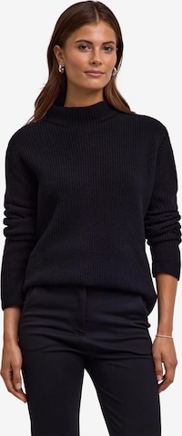 FALKE Sweater in Black: front