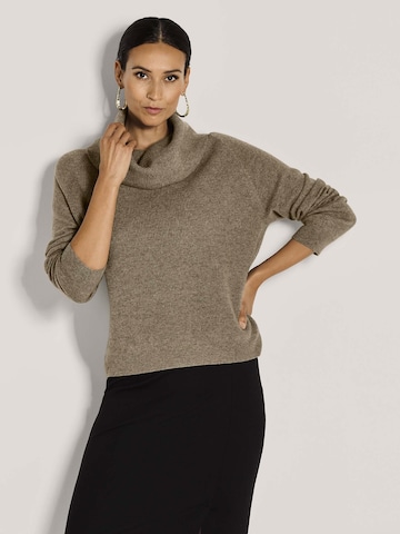 Pull-over MADELEINE en marron : devant