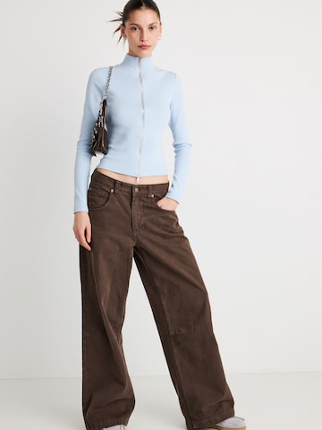 Giacca di felpa di Gina Tricot in blu