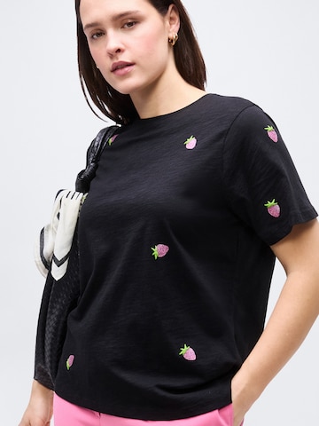 ONLY Carmakoma Shirt 'CARKITA' in Black