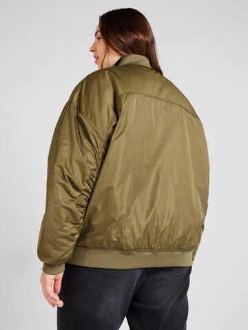 River Island Plus - Chaqueta de entretiempo en verde