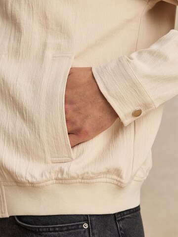Veste mi-saison 'Dario' DAN FOX APPAREL en beige