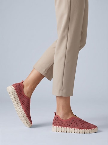 ILSE JACOBSEN Slip-on 'Tulip' in Rood: voorkant