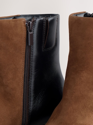 Next Bootie in Brown