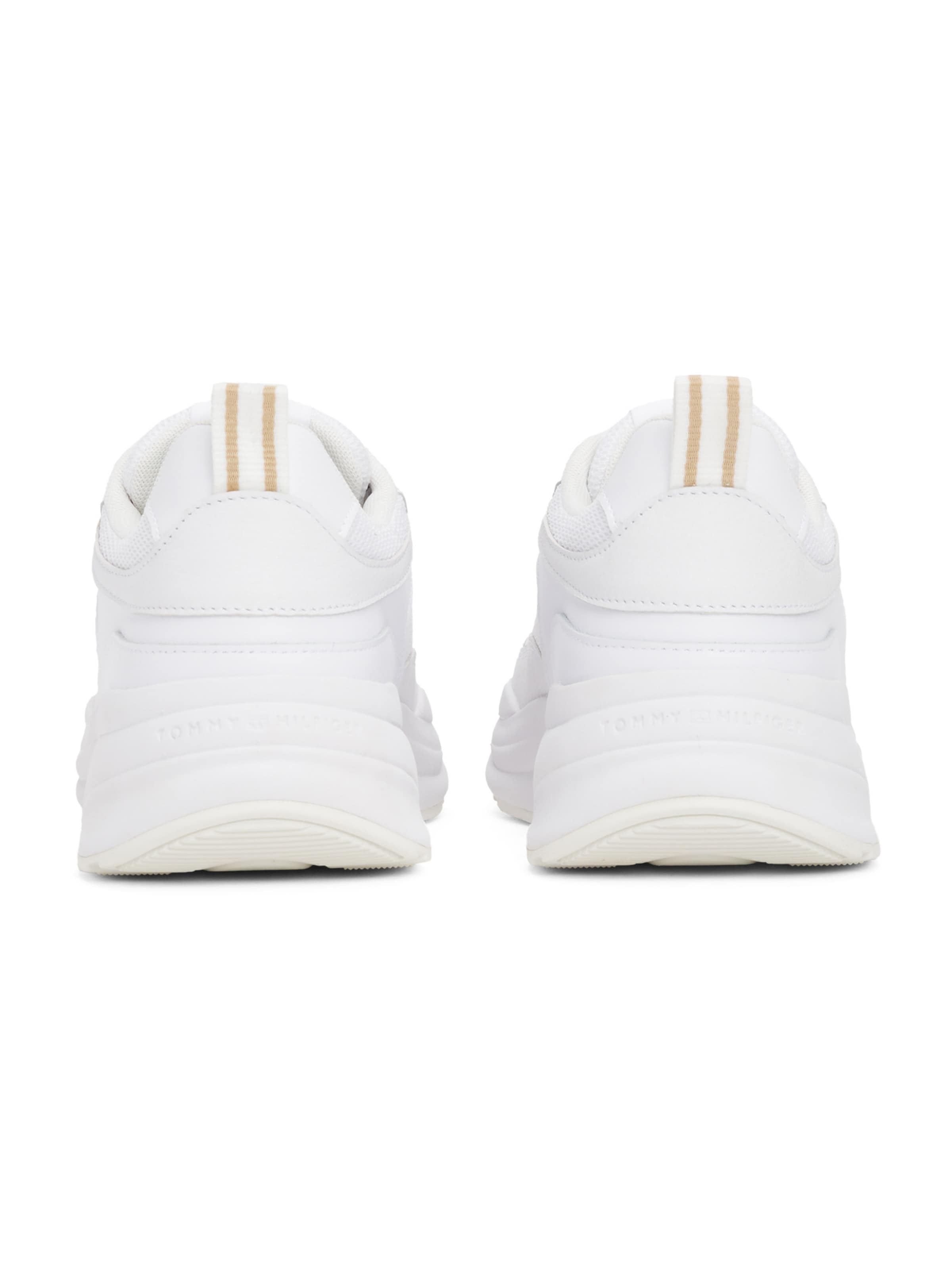 TOMMY HILFIGER Ниски маратонки в бяло