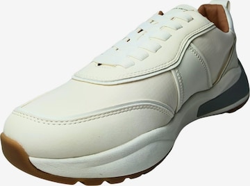 Baskets basses Alexander Smith en blanc : devant