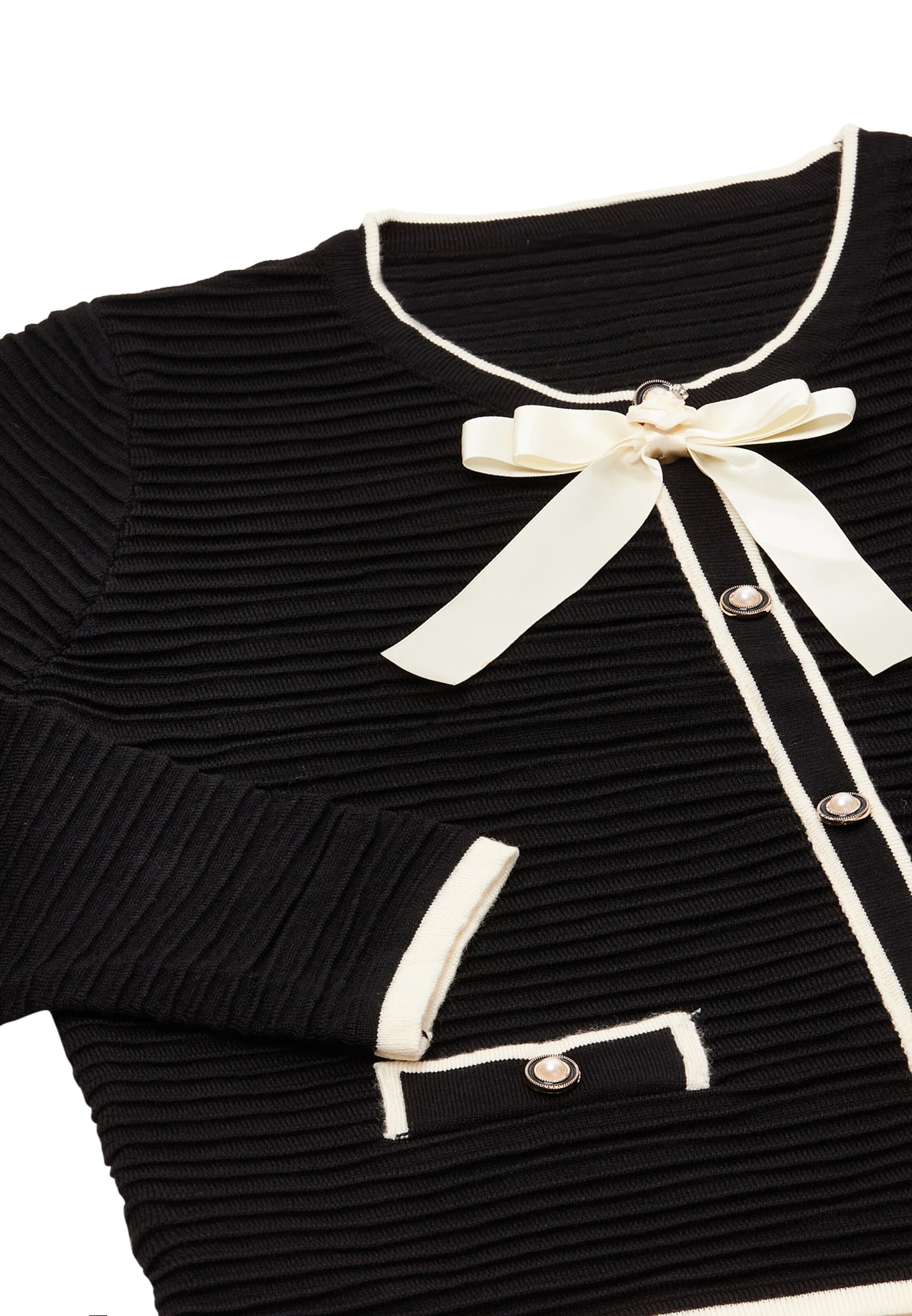 NAEMI Strickjacke in Schwarz