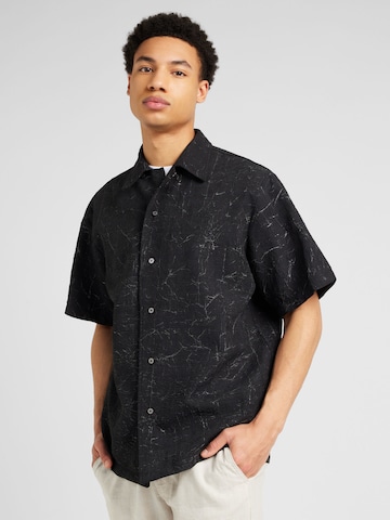 Han Kjøbenhavn Comfort fit Button Up Shirt in Black: front
