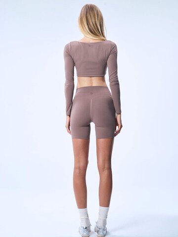 GOD SAVE QUEENS Skinny Leggings 'Second Skin Studio Biker Shorts'‌ in Braun