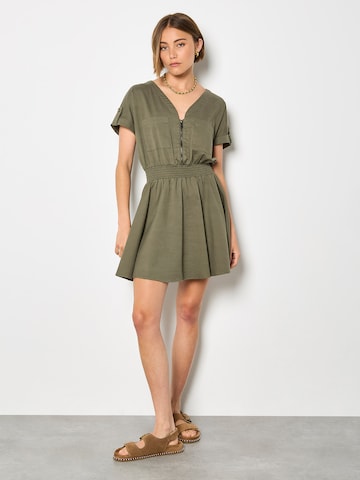 Apricot Dress ' ' in Green