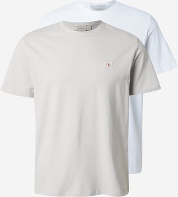 T-Shirt Calvin Klein Jeans en gris : devant